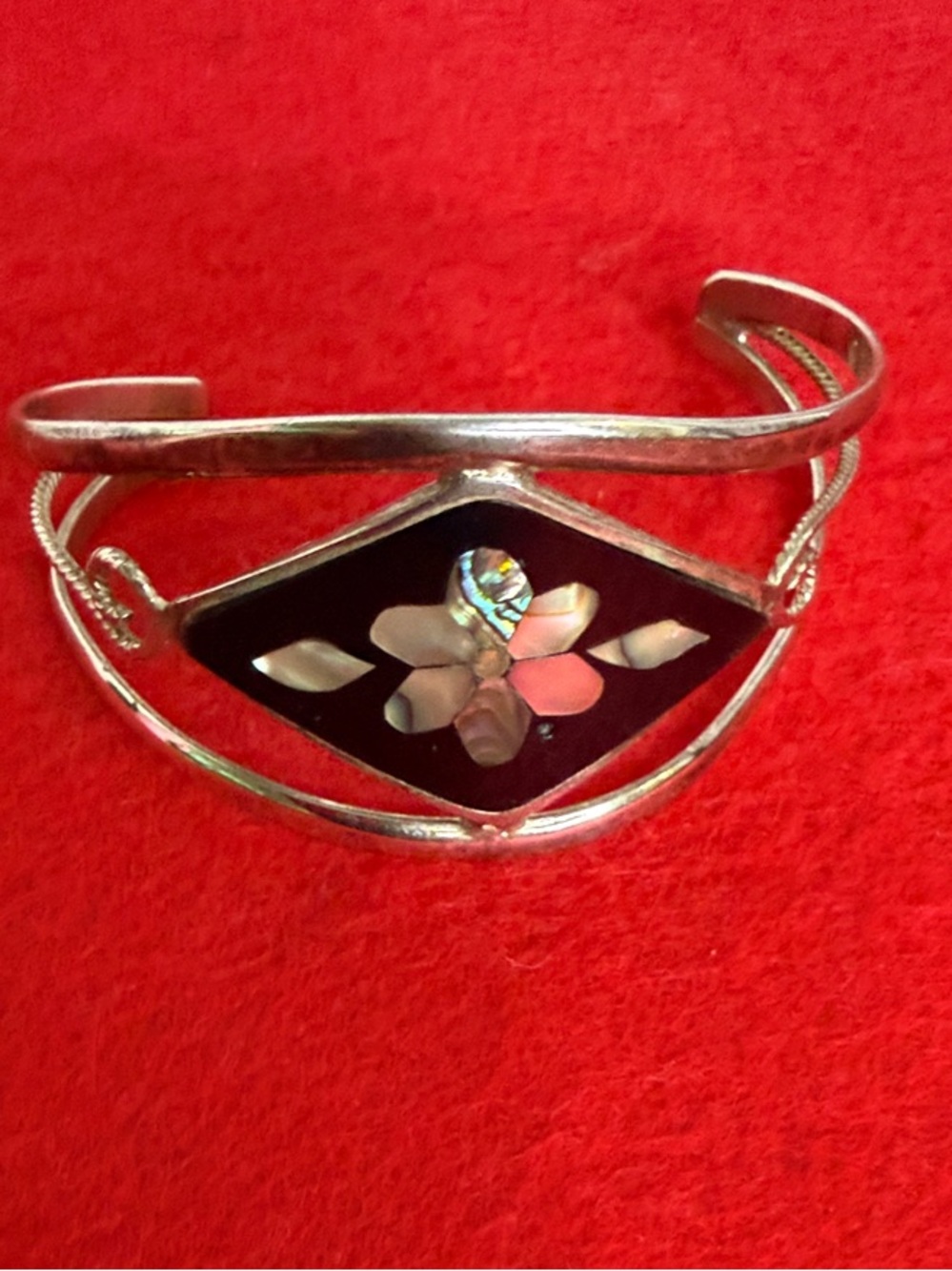 MEXICO ALPACA Silver Tone Floral Inlay Cuff Bracelet - Black and Mother-of-Pearl